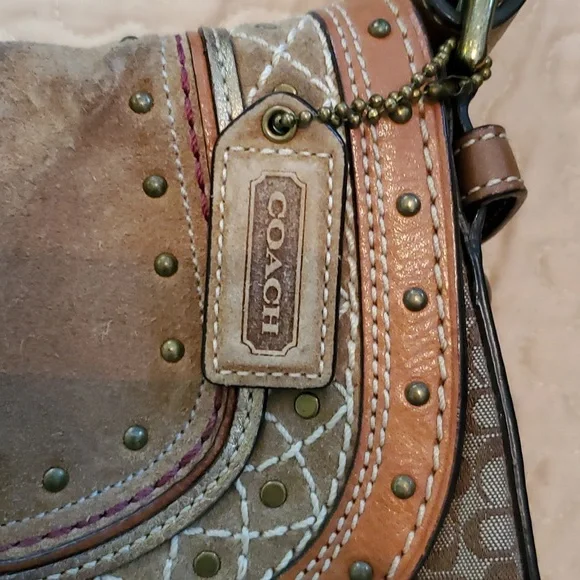 Coach bucket bag. Brown and tan suede. - Picture 3 of 6